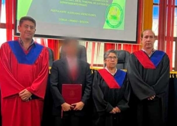 Preso en Pando se gradúa como abogado
