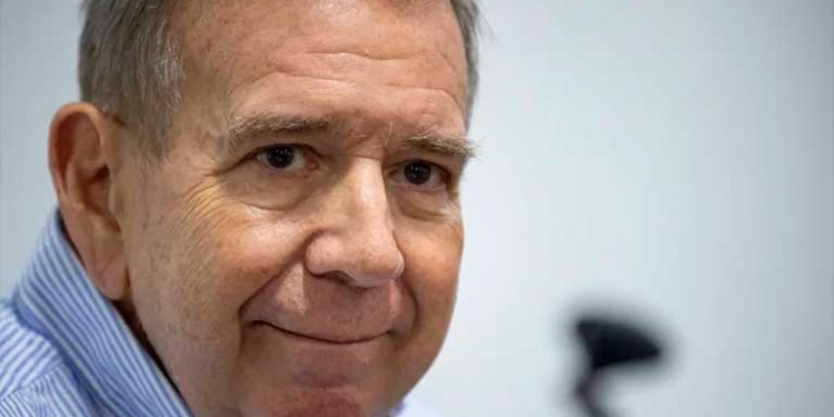El candidato de la oposición en las elecciones a la Presidencia de Venezuela, Edmundo González Urrutia, el 15 de junio de 2024. EFE/ Ronald Peña R.