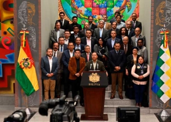 Escasez de dólares: ¿Funcionará los 17 acuerdos entre el Gobierno y los empresarios privados de Bolivia?