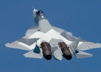 El caza ruso Su-57 de quinta generación, en un vuelo de prueba | La Razón