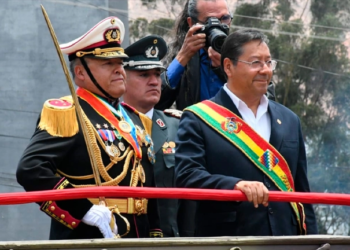 Zúñiga comandaba el Ejército y era cercano a Luis Arce. Foto: FFAA.