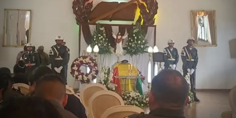 Candidato vincula asesinato de coronel con amenazas del evismo