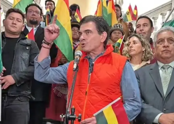 Rodrigo Paz enfrenta críticas por falta de estructura nacional y propuestas concretas