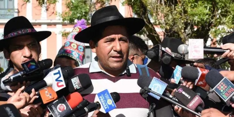 El dirigente de la Csutcb, Mario Seña