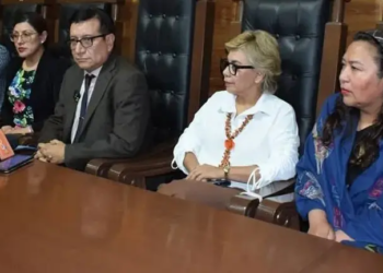 Los cinco magistrados autoprorrogados