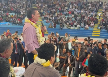 El presidente Rodrigo Paz participó e n el Congreso de la Federación de Regantes