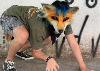 Un therian describe una identificación interna, psicológica o espiritual con un animal específico