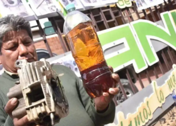 La  gasolina defectuosa esta dañando automóviles