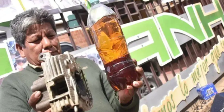 La  gasolina defectuosa esta dañando automóviles